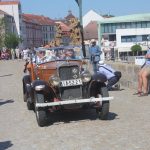 Unikát! Po Kamenném mostě v Písku projely veterány