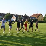 VIDEA: Mistři! Fotbalisté Meteoru Tábor oslavili postup do krajského přeboru pořádnou náloží