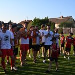 VIDEA: Mistři! Fotbalisté Meteoru Tábor oslavili postup do krajského přeboru pořádnou náloží