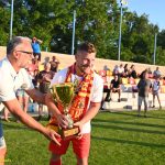 VIDEA: Mistři! Fotbalisté Meteoru Tábor oslavili postup do krajského přeboru pořádnou náloží