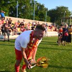 VIDEA: Mistři! Fotbalisté Meteoru Tábor oslavili postup do krajského přeboru pořádnou náloží