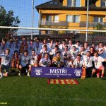 VIDEA: Mistři! Fotbalisté Meteoru Tábor oslavili postup do krajského přeboru pořádnou náloží