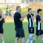 Fotbalisté Milevska završili postupovou sezonu poklidnou výhrou a šlo se slavit do kašny