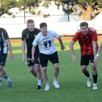 Fotbalisté Milevska završili postupovou sezonu poklidnou výhrou a šlo se slavit do kašny