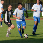 Fotbalisté Milevska završili postupovou sezonu poklidnou výhrou a šlo se slavit do kašny