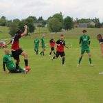 Okresní fotbalové soutěže znají své vítěze, v suterénu III. třídy zamotala situaci výhra Božejovic v derby