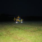 Řidič na Krumlovsku po nárazu do stromu zůstal zaklíněný v hořícím autě. Zachránil ho svědek