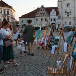 Malíři v ulicích Tábora pomohli podpořit duševní zdraví. O dražbu jejich obrazů byl zájem