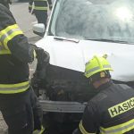 Dopravu u Měšic zkomplikovala nehoda. Vyjížděli k ní hasiči i záchranka
