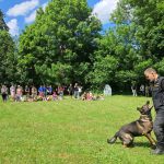 Policisté se zapojili do několika oslav dne dětí na Strakonicku. Představili svou práci i čtyřnohé kolegy