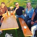 Rockové kapely Rodinný Klenoty a Rozkrock roztančily Dobrkovskou Lhotku