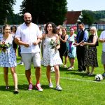 Gólman Mráz se oženil ve fotbalové bráně. Oddával starosta v dresu rozhodčího