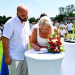 Gólman Mráz se oženil ve fotbalové bráně. Oddával starosta v dresu rozhodčího