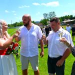 Gólman Mráz se oženil ve fotbalové bráně. Oddával starosta v dresu rozhodčího