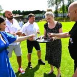 Gólman Mráz se oženil ve fotbalové bráně. Oddával starosta v dresu rozhodčího