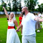 Gólman Mráz se oženil ve fotbalové bráně. Oddával starosta v dresu rozhodčího