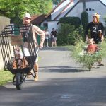 V kolcích závodí v Radobytcích už čtvrt století. K jubileu vyrostl na návsi kolcovník