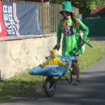 V kolcích závodí v Radobytcích už čtvrt století. K jubileu vyrostl na návsi kolcovník
