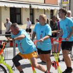 Koloběžkový závod plný kostýmů i výkonů. Bechyňská Grand Prix přilákala stovky lidí