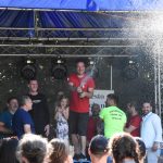 Koloběžkový závod plný kostýmů i výkonů. Bechyňská Grand Prix přilákala stovky lidí