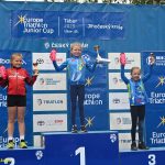 VIDEO: Mladí táborští závodníci získali na Táborském triatlonovém festivalu tři medaile. Radovali se Justina Bednářová, Veronika Křížová a Adam Šiška