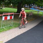 VIDEO: Mladí táborští závodníci získali na Táborském triatlonovém festivalu tři medaile. Radovali se Justina Bednářová, Veronika Křížová a Adam Šiška
