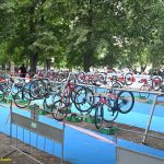 VIDEO: Mladí táborští závodníci získali na Táborském triatlonovém festivalu tři medaile. Radovali se Justina Bednářová, Veronika Křížová a Adam Šiška