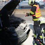 Dopravu v Budějovicích zkomplikoval požár osobního auta