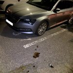 Divoká noc v Táboře: Narkoman rozbíjel na ulici lahve, recidivisté se vloupali do karavanu