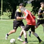 V Klukách kralovaly Mladé pušky, na záda jim dýchaly hokejky