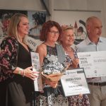 Titul je doma! Čestice převzaly Zlatou stuhu jako jihočeská vesnice roku