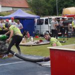 Na soutěži hasičů v Rovné zasahovala záchranka. Domácí veteráni vyhráli