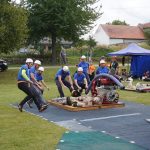 Na soutěži hasičů v Rovné zasahovala záchranka. Domácí veteráni vyhráli