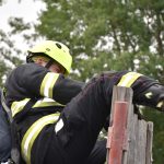 VIDEO: Do Frymburku se sjela krajská špička hasičů TFA. Trať si vyzkoušelo i pár zájemců z veřejnosti