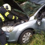 Při vážné nehodě u Hněvkova transportoval vrtulník ženu s vážným zraněním hlavy
