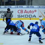 VIDEO: Kohouti odstartovali C-Energy Cup přesvědčivým výkonem. Základ výhře položili už v první třetině