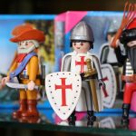 Víte, že Playmobiláček byl kdysi na startu s Igráčkem? Kulturní dům ve Veselí hostí velkou výstavu Playmobilu