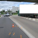 AKTUALIZOVÁNO: Motorkář ujížděl v Budějovicích policistům. Honička skončila nehodou s vážným zraněním