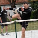 VIDEO: Los Nohejbalos dominovali na hřišti i v pivní štafetě