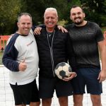 VIDEO: Los Nohejbalos dominovali na hřišti i v pivní štafetě