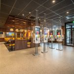 McDonald’s zamířil mezi dudáky. Novou restauraci otevřel ve Strakonicích