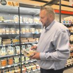 Ve Strakonicích otevřel nový hypermarket Albert s pestrou nabídkou specialit i běžného zboží. Zákazníci nakoupí s 10% slevou
