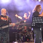 Noc plná světel a cesta do nebe posetá bílými růžemi. Fantom odehrál koncert Pocta Jindrovi