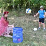 V Dobrošově se objevili husité i pohádkové postavy. Pohádkový les si děti užily