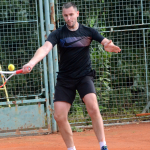 Tomáš Kainráth na Masters využil absence vítěze seriálu