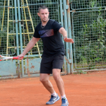 Tomáš Kainráth na Masters využil absence vítěze seriálu