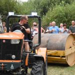 Dráchovská Traktoriáda přilákala stovky lidí. Největší show nabídla jízda pralesem
