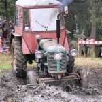 Dráchovská Traktoriáda přilákala stovky lidí. Největší show nabídla jízda pralesem