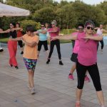 Na milevském koupališti se cvičila zumba v latinskoamerickém rytmu