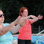 Na milevském koupališti se cvičila zumba v latinskoamerickém rytmu